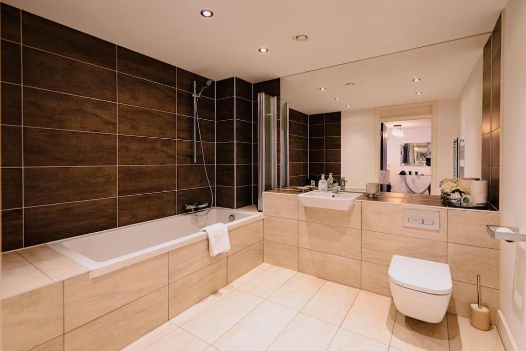 Marina With A View / 2 Bd Flat Brighton
