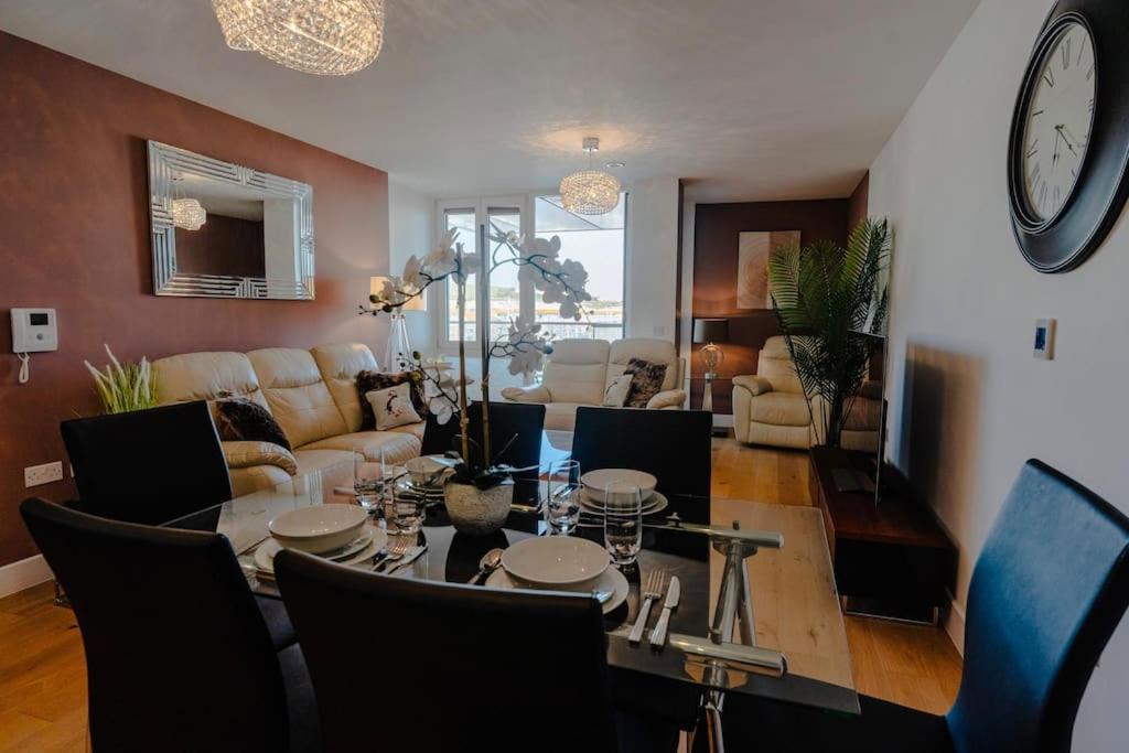 Apartment Marina With A View / 2 Bd Flat Brighton
