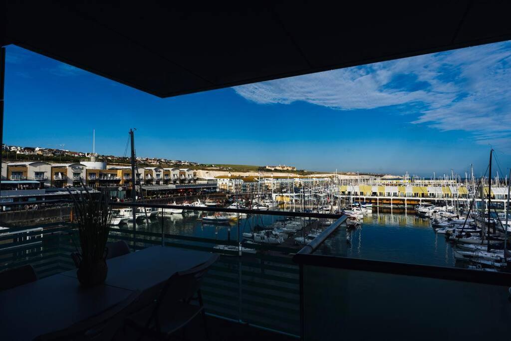 Marina With A View / 2 Bd Flat
